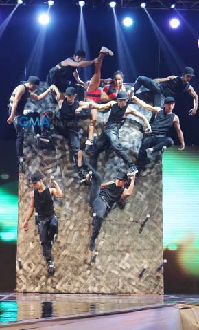 Buwis-buhay entertainment on 'Sunday All Stars'