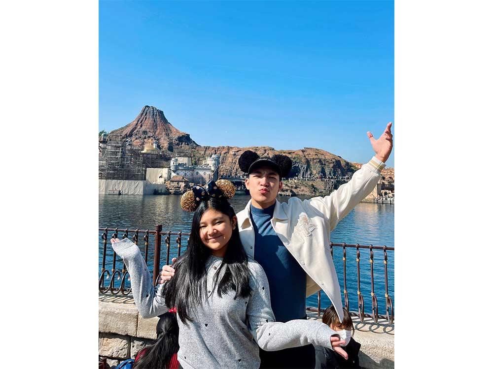 Darren's sister's birthday