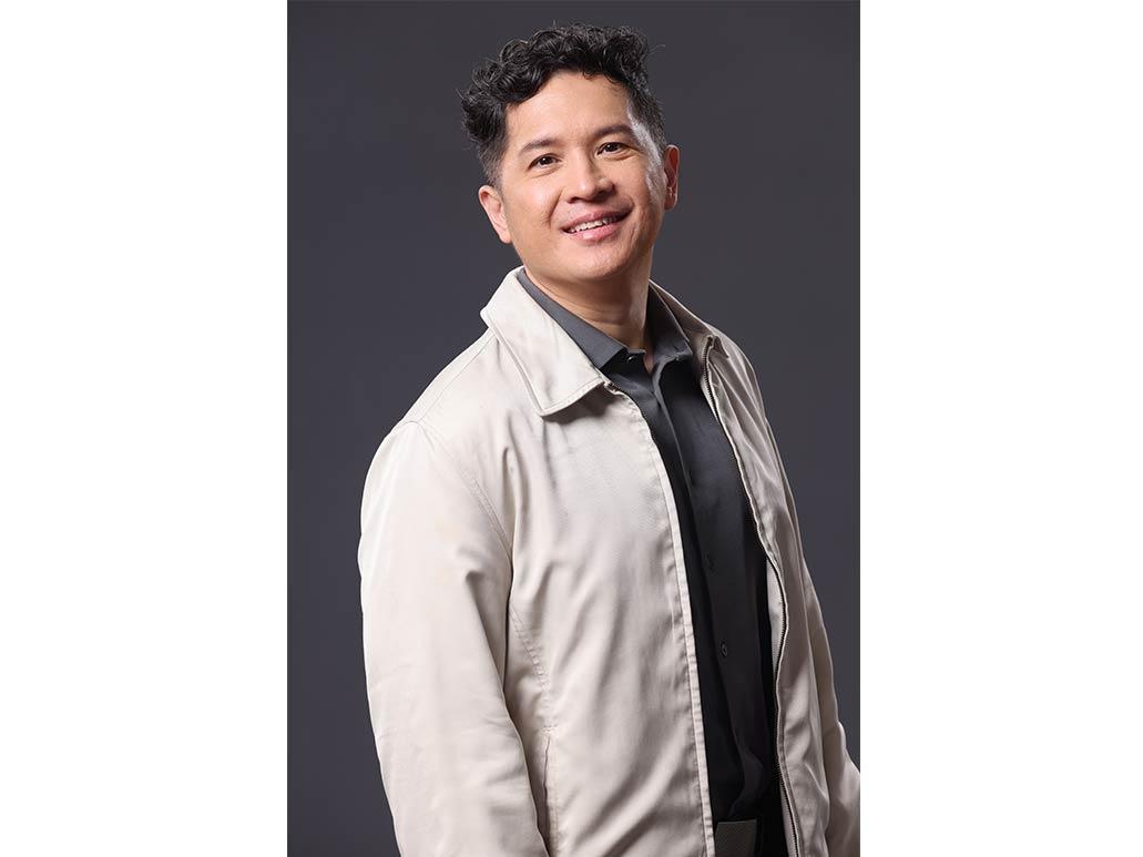 Chuckie Dreyfus bilang Charlie