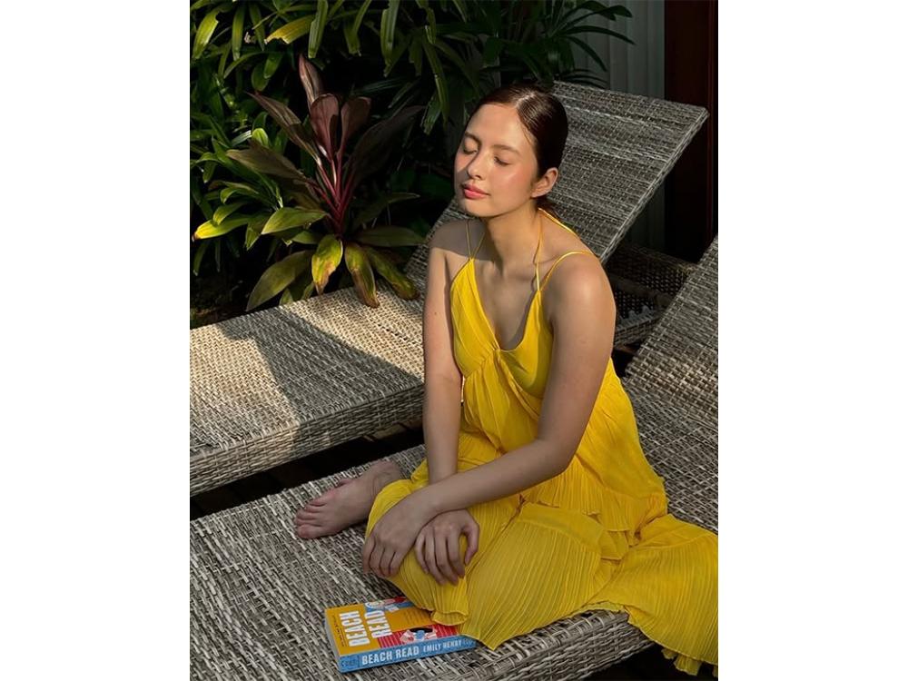 Ysabel Ortega as Bookworm