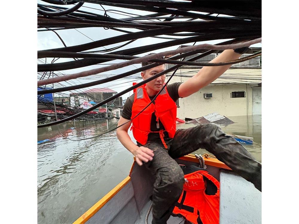 Repacking relief goods