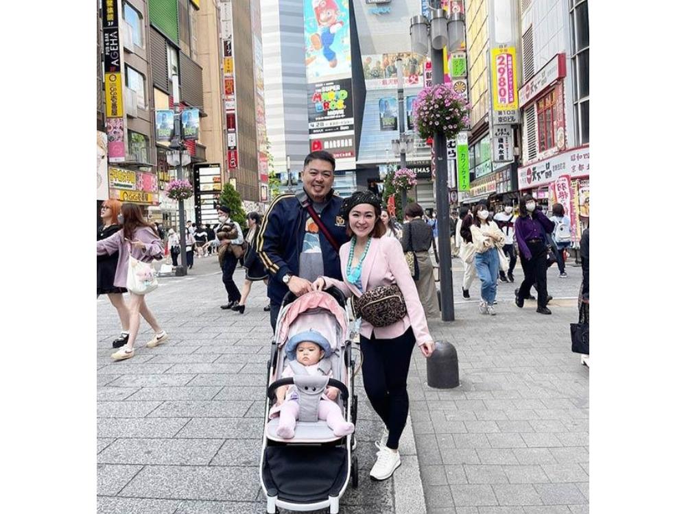 Kitkat and her family