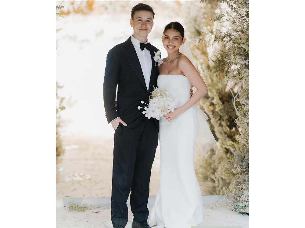 Maine Mendoza and Arjo Atayde