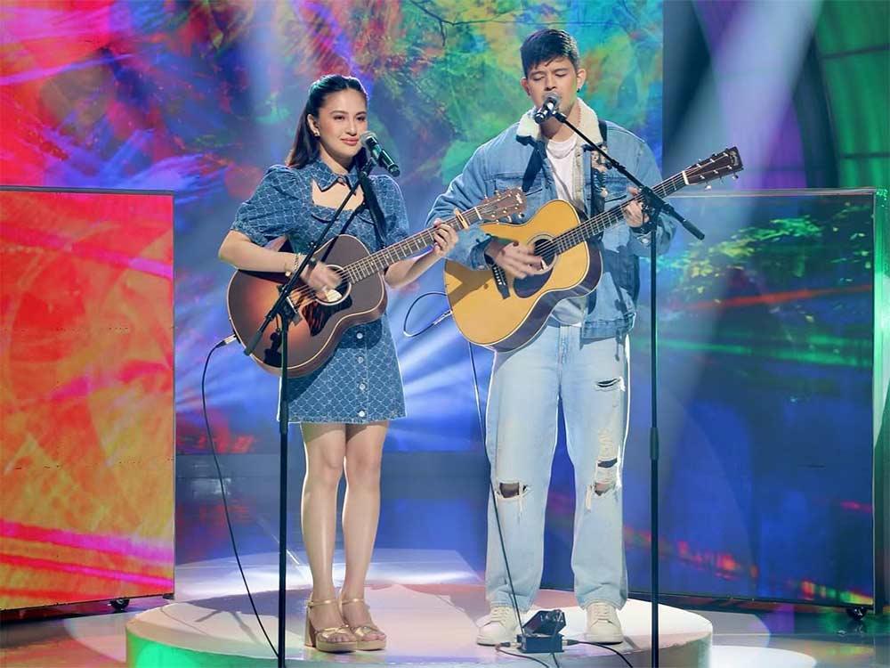 Rayver Cruz and Julie Anne San Jose