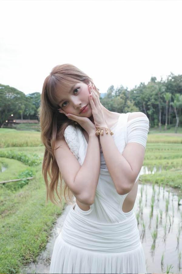 BLACKPINK Lisa