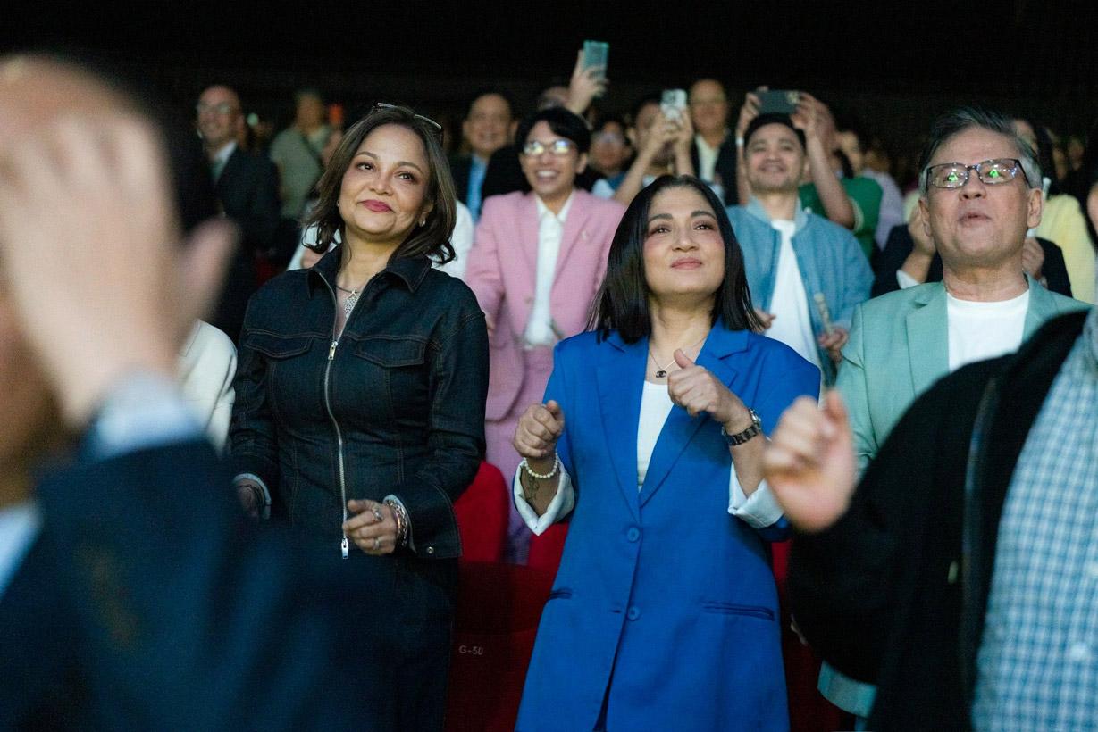 Eula Valdez and Yayo Aguila