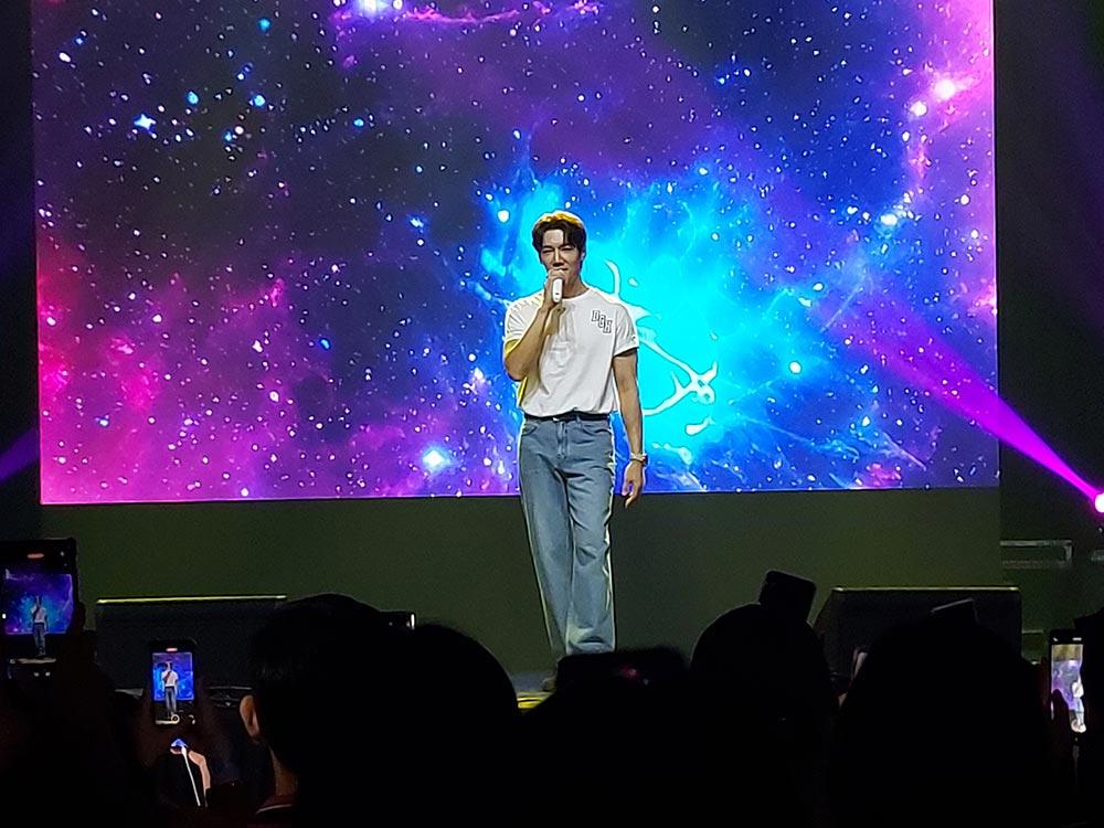 Heartwarming goodbye