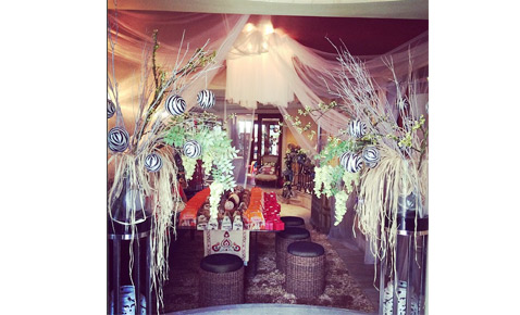 Christmas-ready celebrity homesÂ 