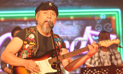 Comedy Bar: Behind the scenes