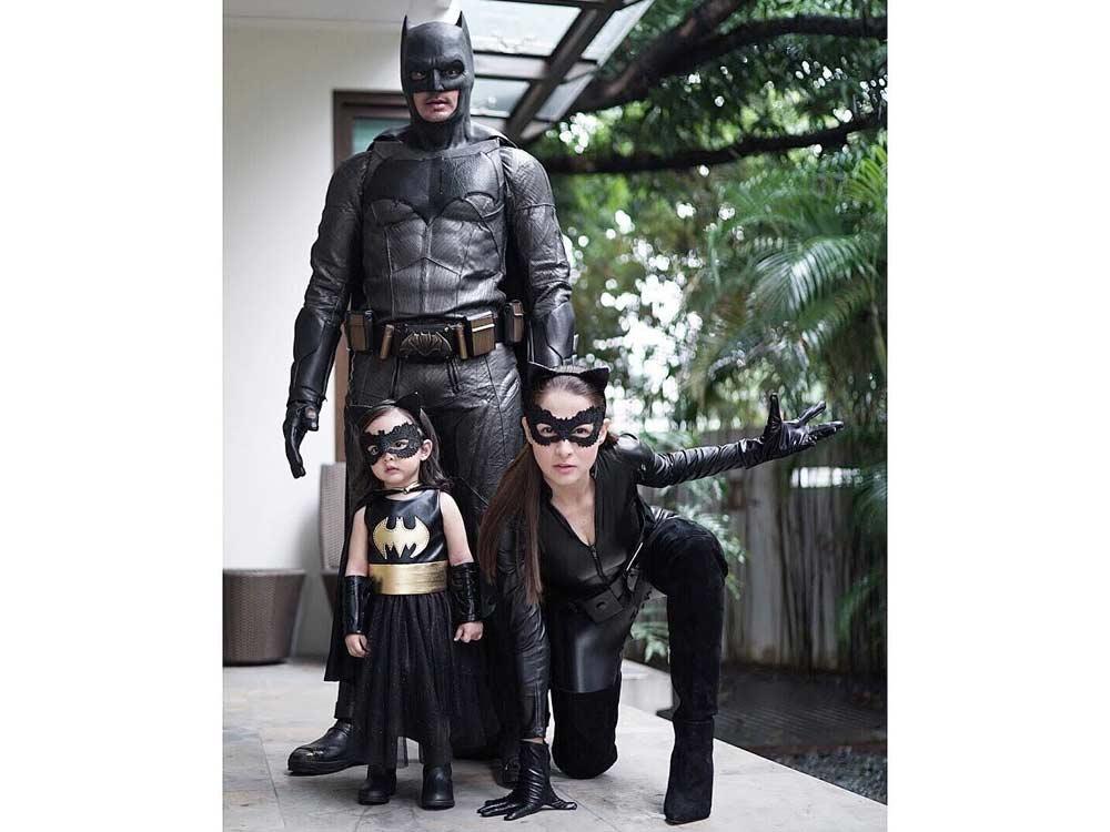 Dantes League: Dingdong Dantes, Marian Rivera, Baby Zia in their Halloween  costumes