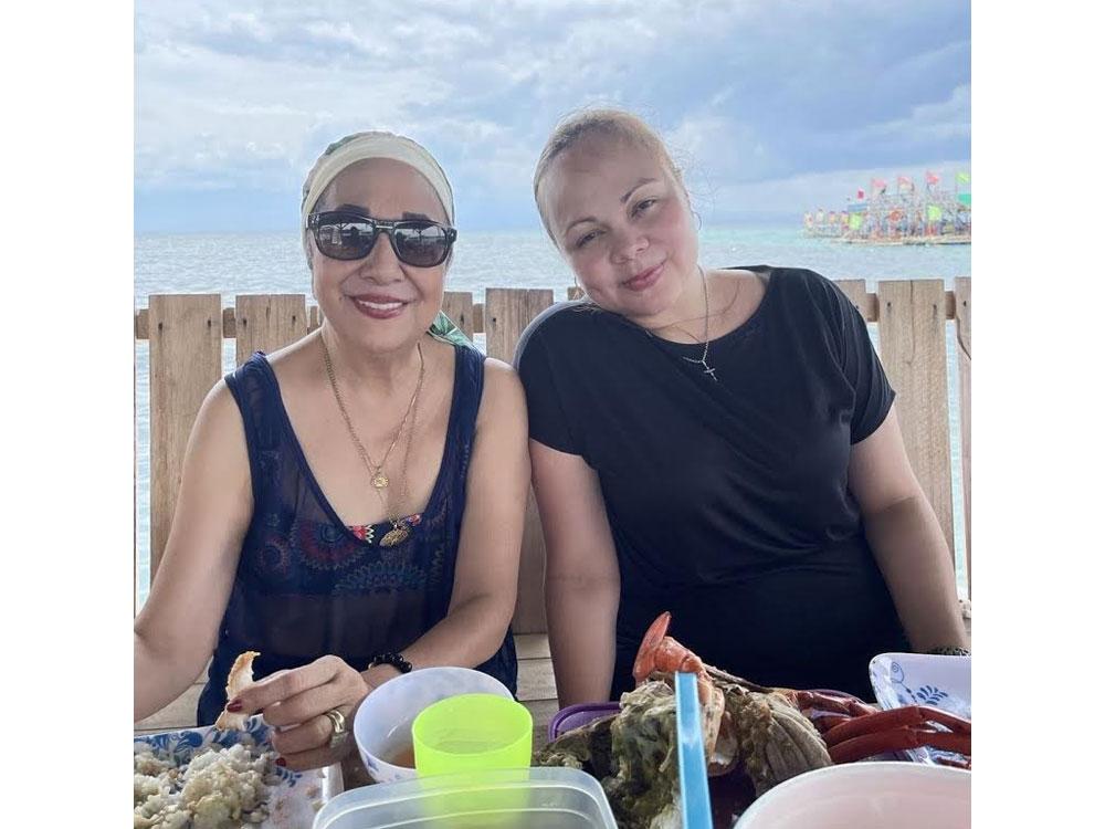 Derek Ramsay to Mommy Remedios