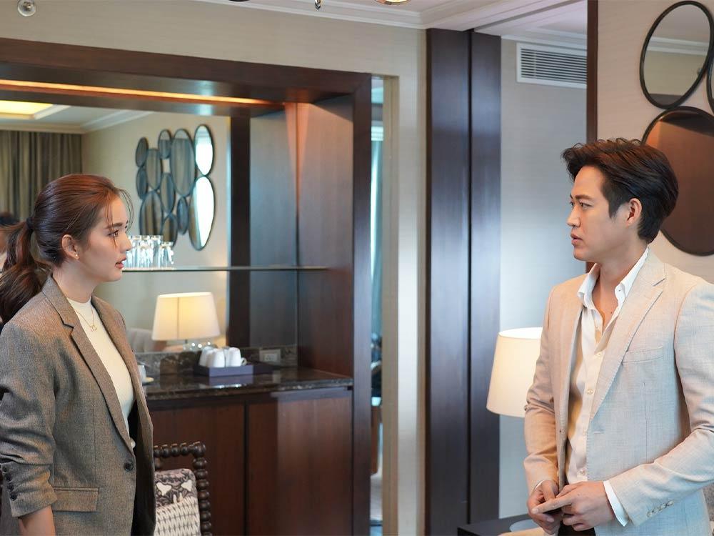 Tapatan nina Rina at Sam