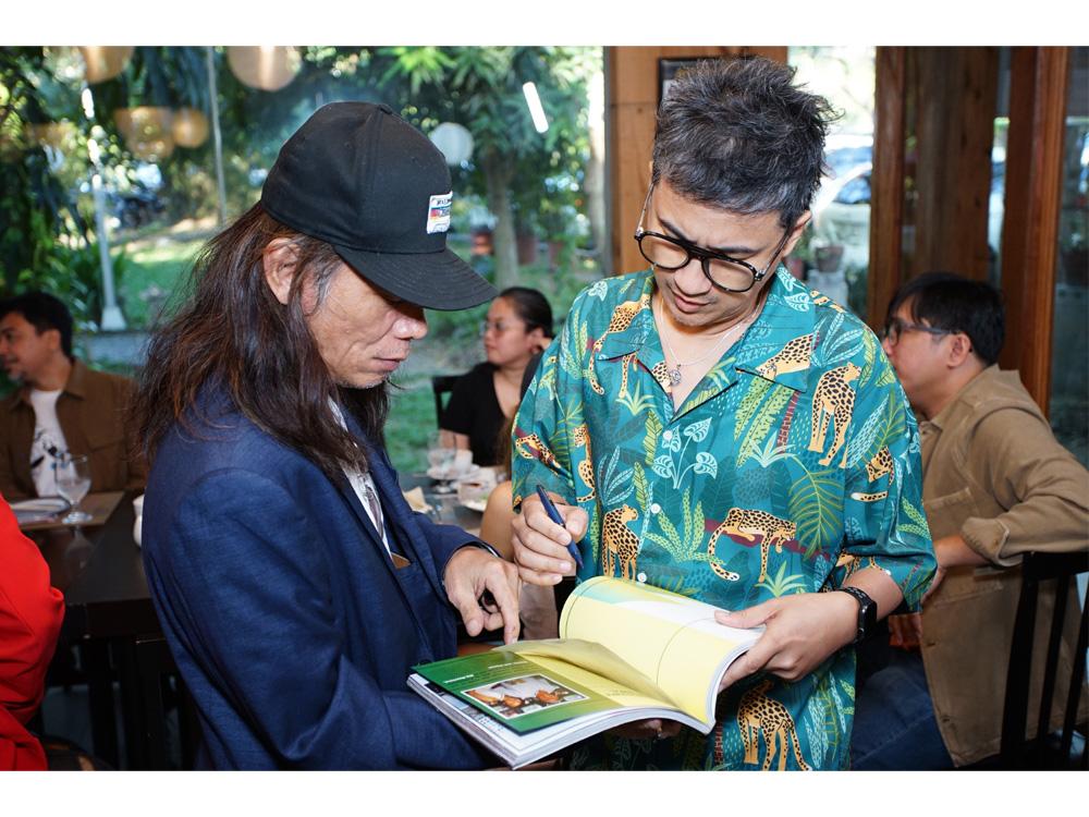 Support for Gab Chee Kee