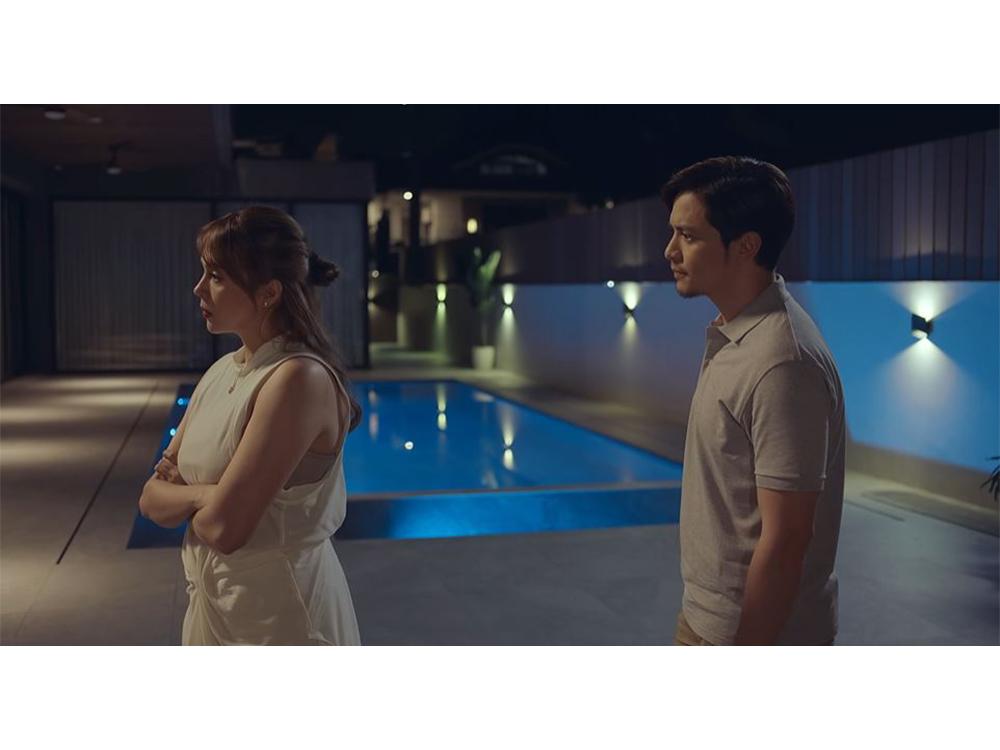 Five Breakups and a Romance