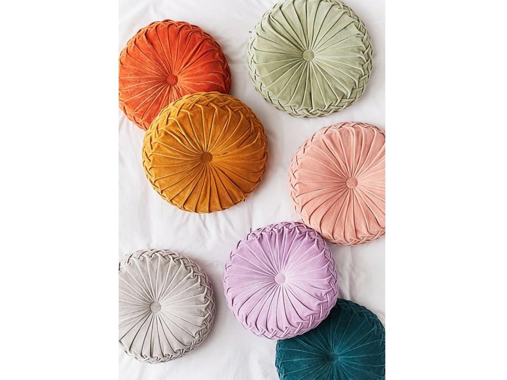 Round Throw Pillows