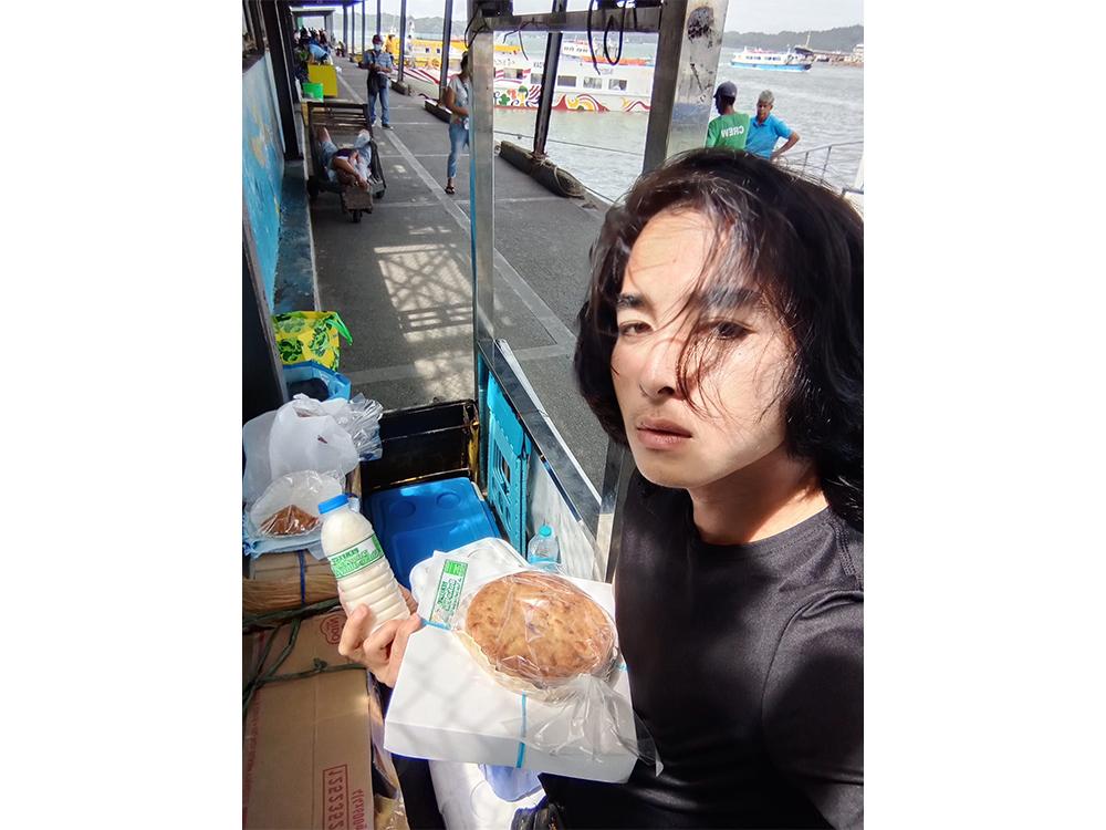 Viral buko juice vendor