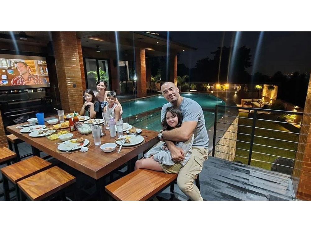 LOOK Doug Kramer shares their newly improved mountaintop house! GMA