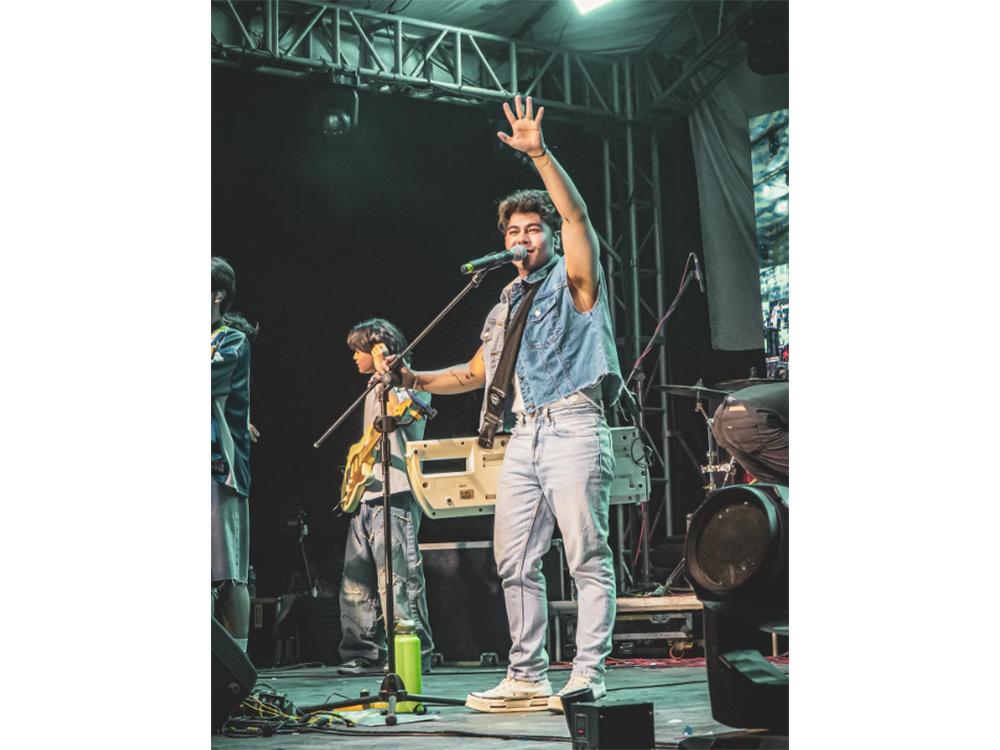 Get to know Carl Guevarra of The Juans | GMA Entertainment