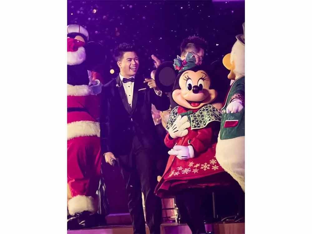 David declines Dulce's requests