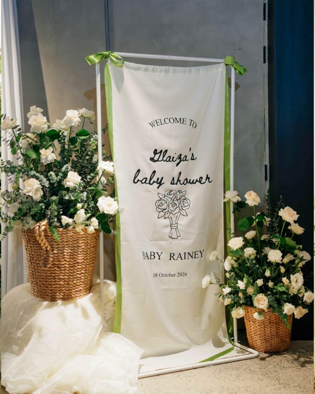 Surprise baby shower