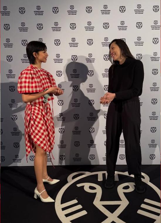 Direk Isabel Sandoval