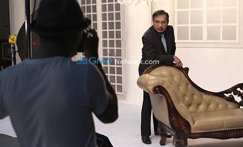 Glammed up and candid with 'Ang Dalawang Mrs. Real