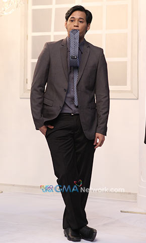 Glammed up and candid with 'Ang Dalawang Mrs. Real