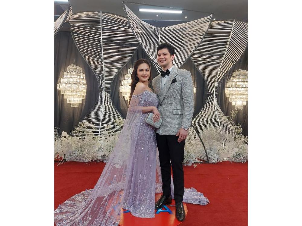 Julie Anne San Jose and Rayver Cruz