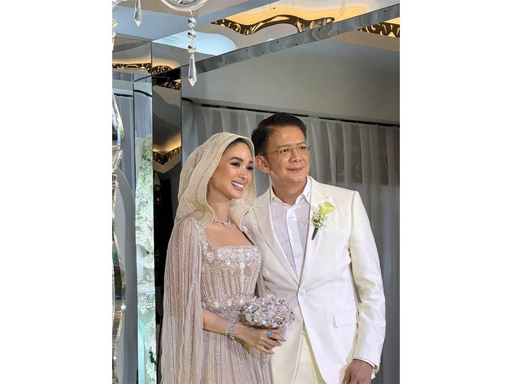 Hula Who: Heart Evangelista, na-touch sa taong ito nung nagkaproblema sa  kanyang married life | GMA Entertainment