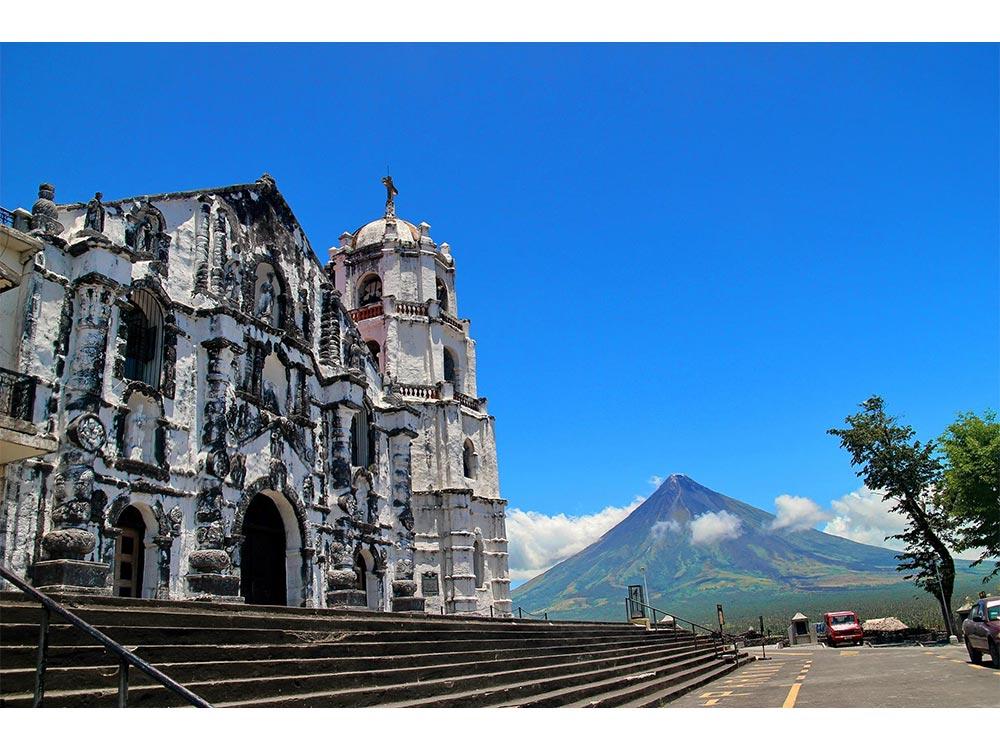 Daraga Church - Daraga, Albay 