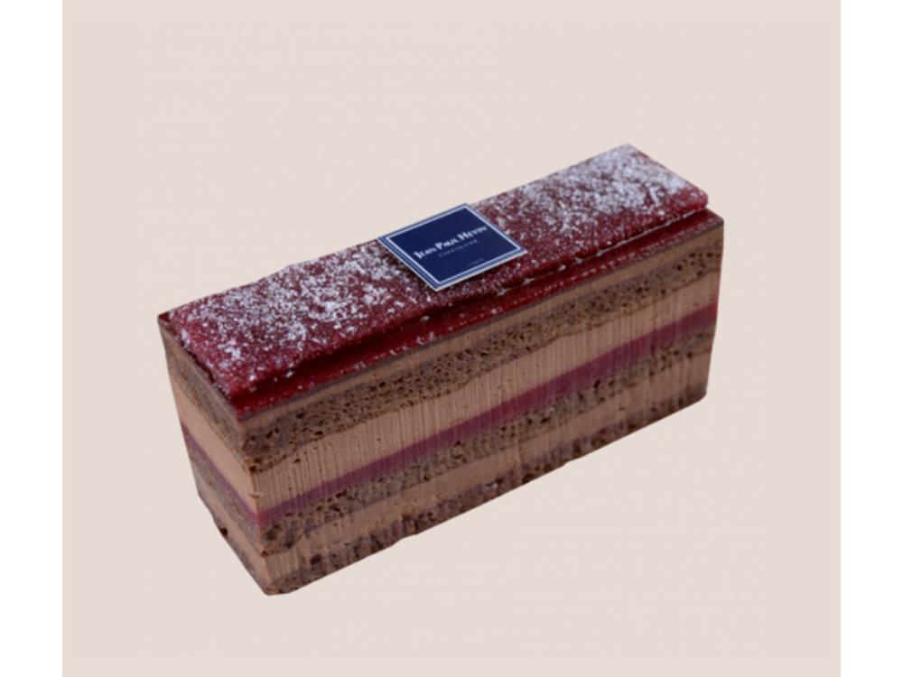 Chocolate raspberry cake