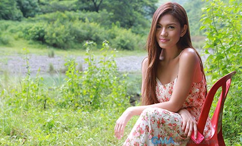 Humans and Awoks on the set of 