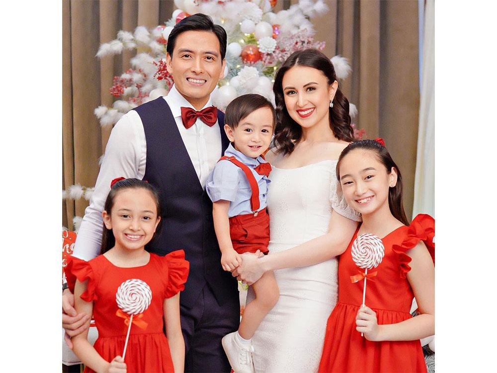 IN PHOTOS: Alfred Vargas and family's 2020 Christmas photos | GMA ...