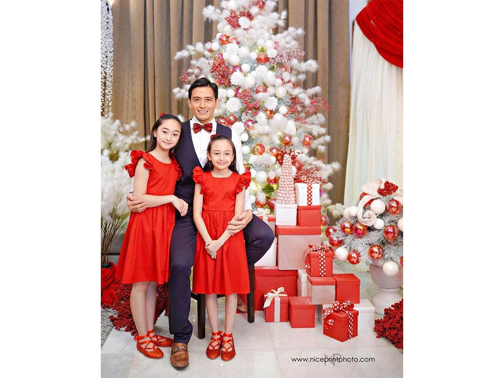 IN PHOTOS: Alfred Vargas and family's 2020 Christmas photos | GMA ...