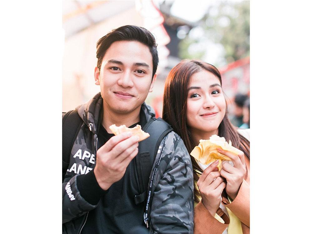 Crepes and Strawberry and Cream Sandwiches 