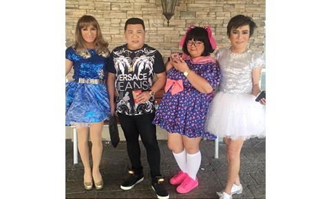 Boobay, Allan, Boobsie, Ate Gay