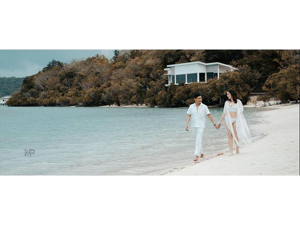 Prenuptial photoshoot