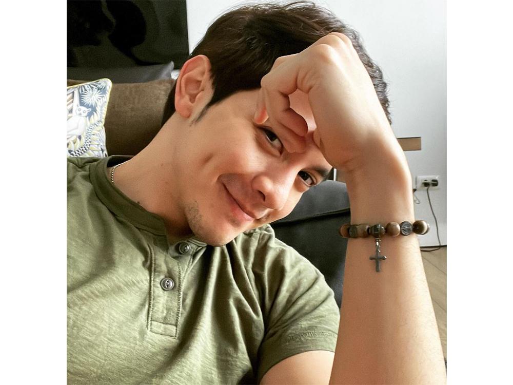 aldenrichards02 (IG)
