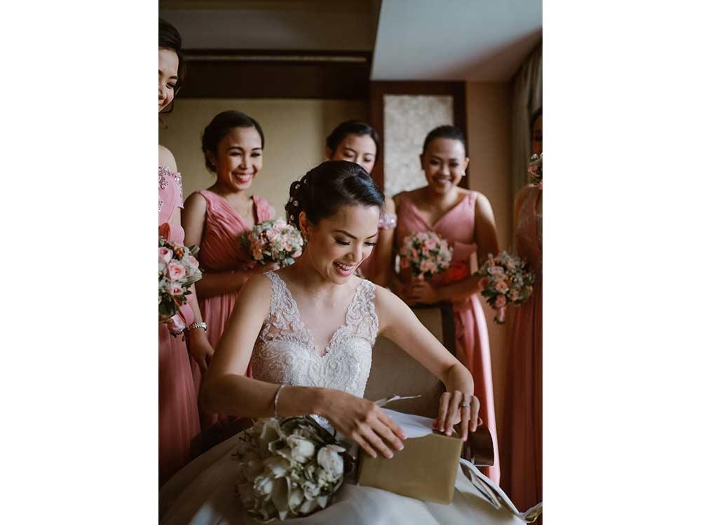 Bride and her ladies