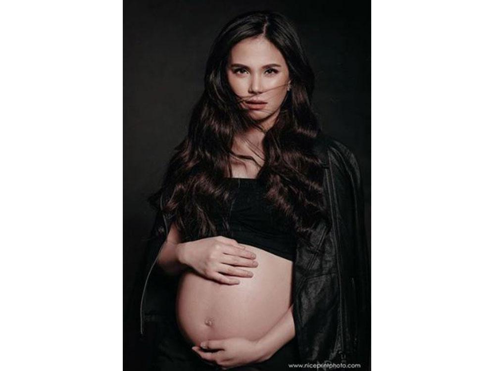 Pregnant Stars' Gorgeous Maternity Shoots Over the Years: Pics