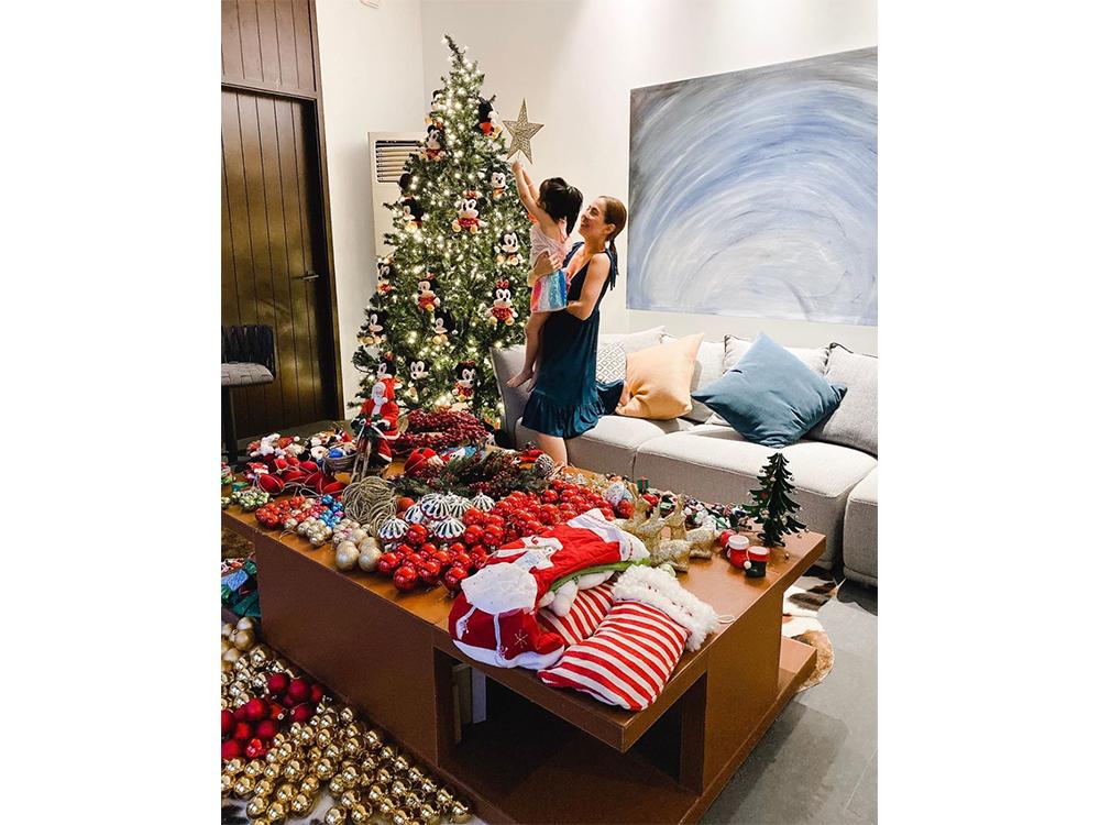 In Photos: Best Christmas Trees Of Celebrities This 2019 