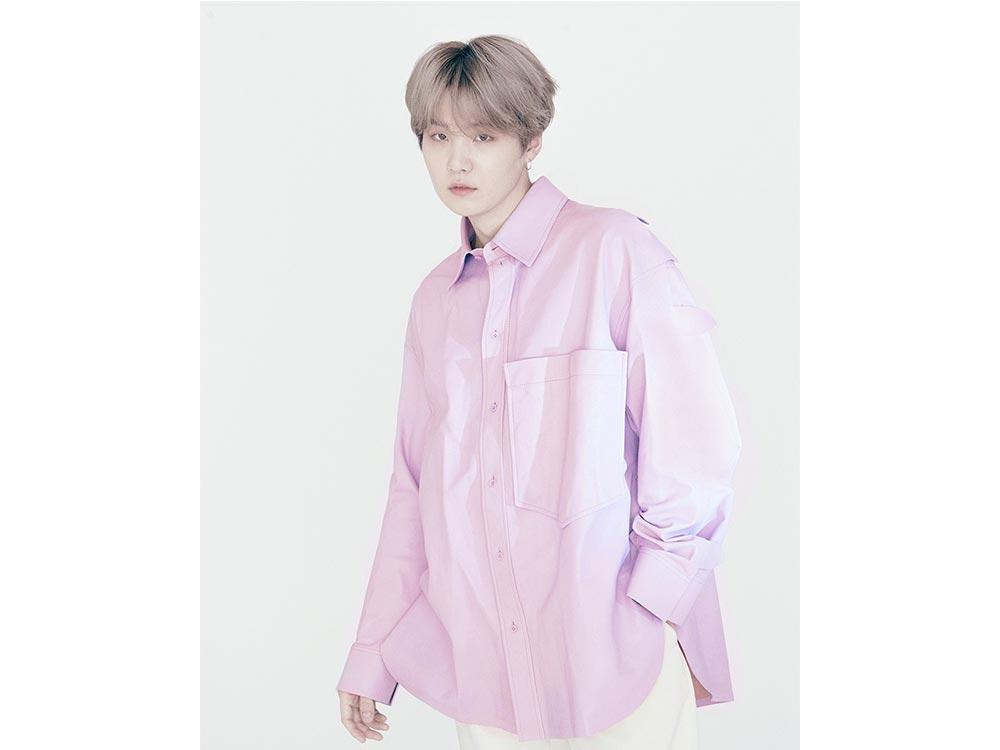 BTS V's Self-Designed Merch Including A Beautiful Boston Bag & Brooch Set  Is Already Popular In Demand Before Its Release