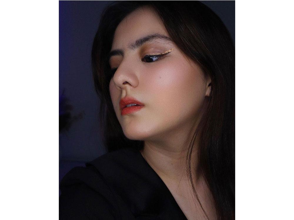 Makeup look