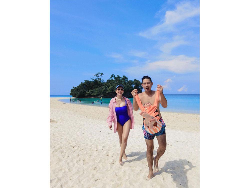 Liz Uy and Raymond Racaza