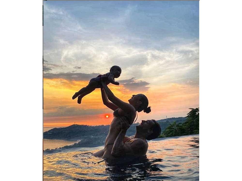 Solenn post-pregnancy