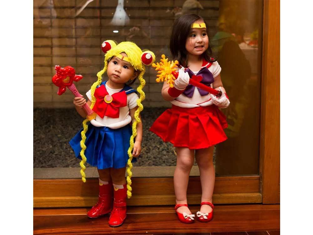 Scarlet Snow Belo