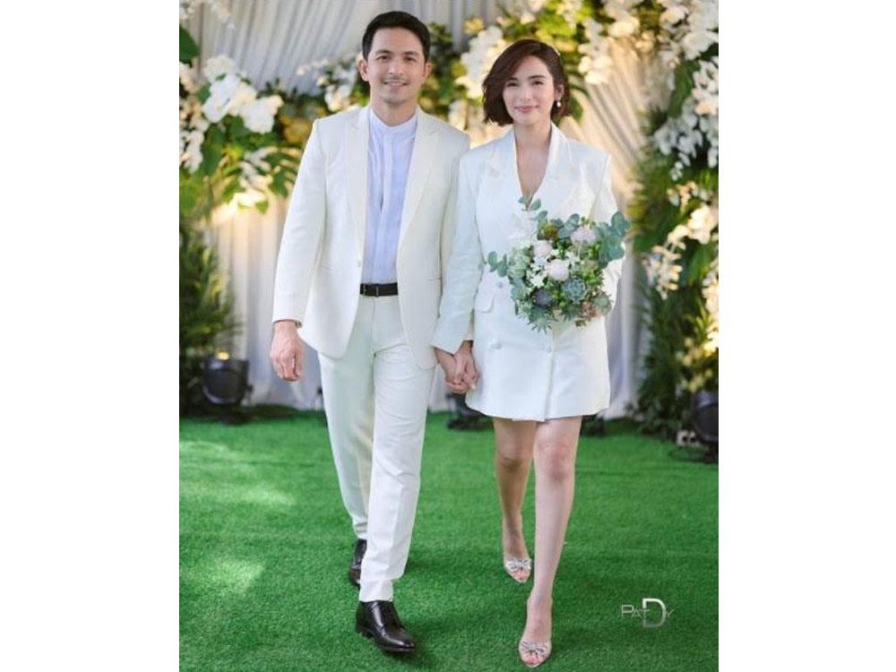 Dennis Trillo and Jennylyn Mercado