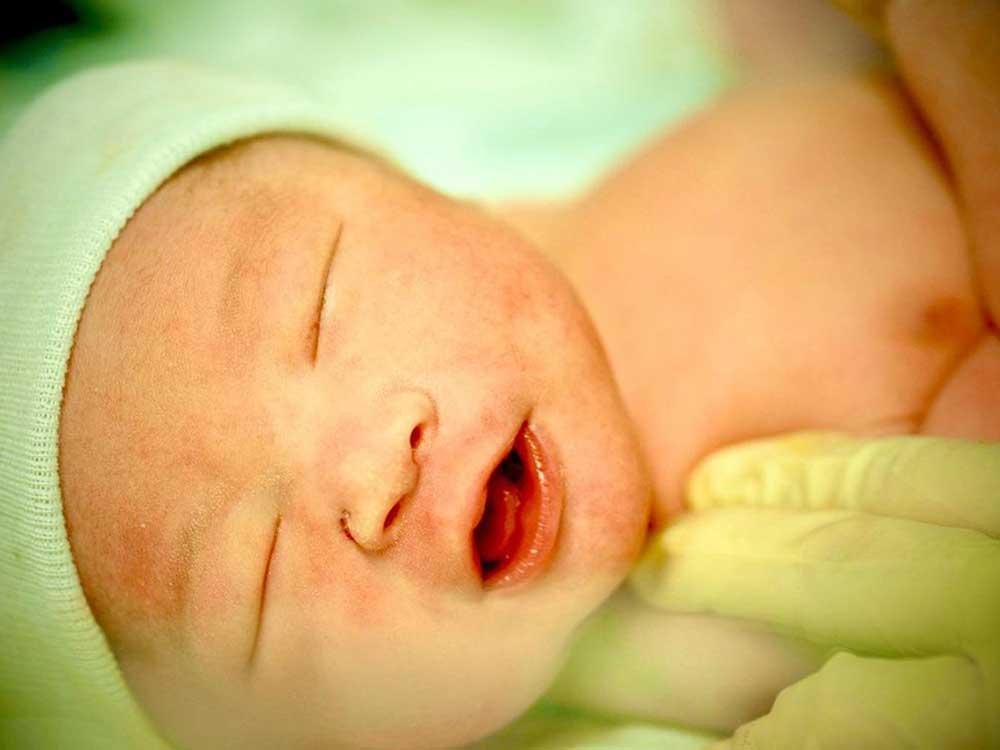 Ryza Cenon's baby Night