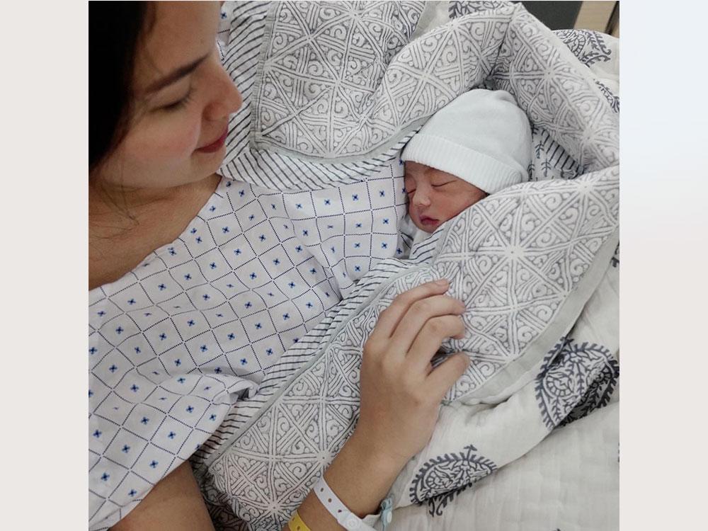 Sarah Lahbati and Richard Gutierrez's baby Kai