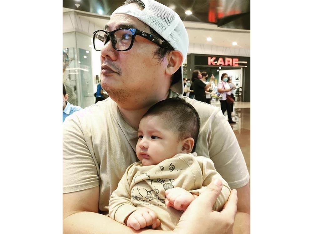 Smokey Manaloto's baby Kiko